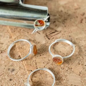 4 bagues en argent en verre vitrail